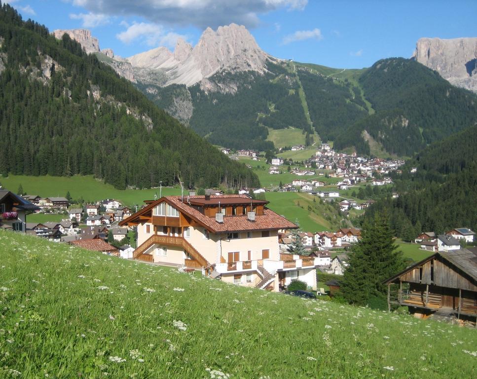 Apartments Etruska Santa Cristina Val Gardena Eksteriør billede